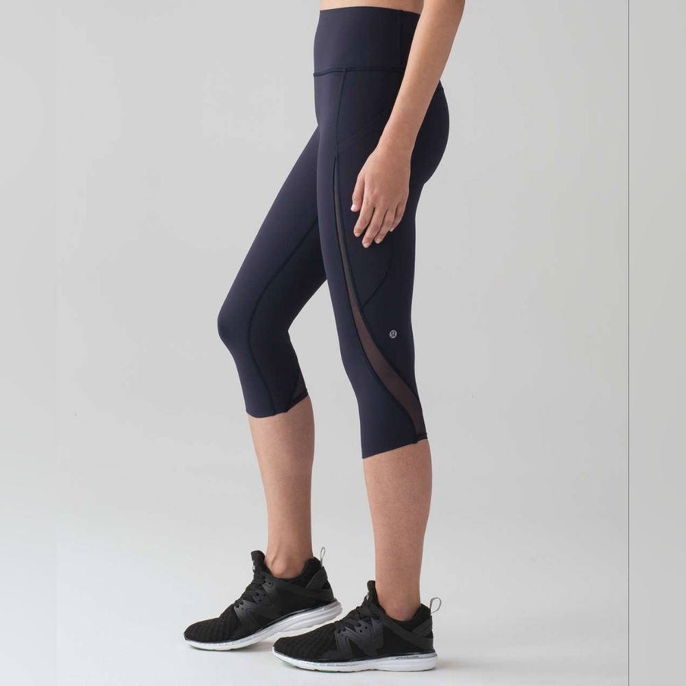 Lululemon Pace Perfect Crop Midnight Navy